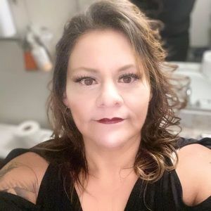 Meet your Posher, Connie